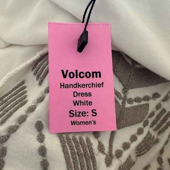 VOLCOM Women’s Best Fest Handkerchief Hem Strappy Sundress White/Gray Size Small - Picture 13 of 16